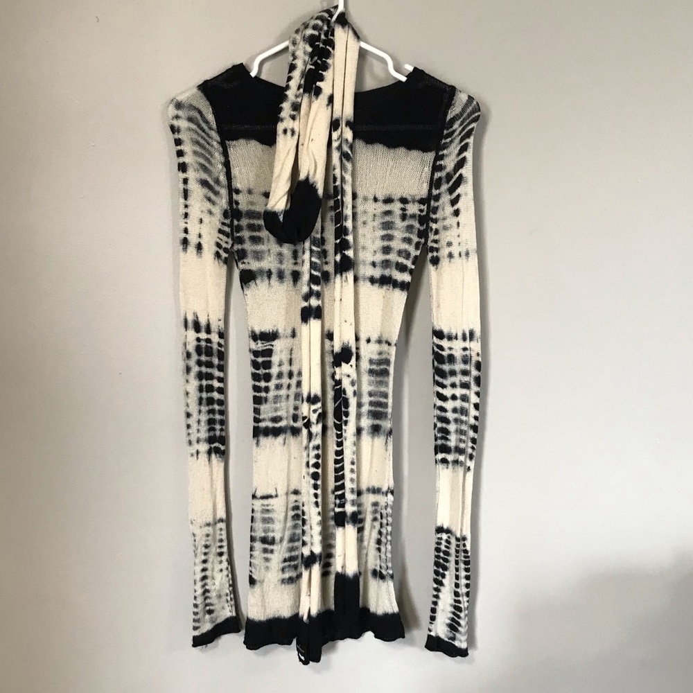 Parker Blue | 100% Cashmere Hand Tie Dye Sweater